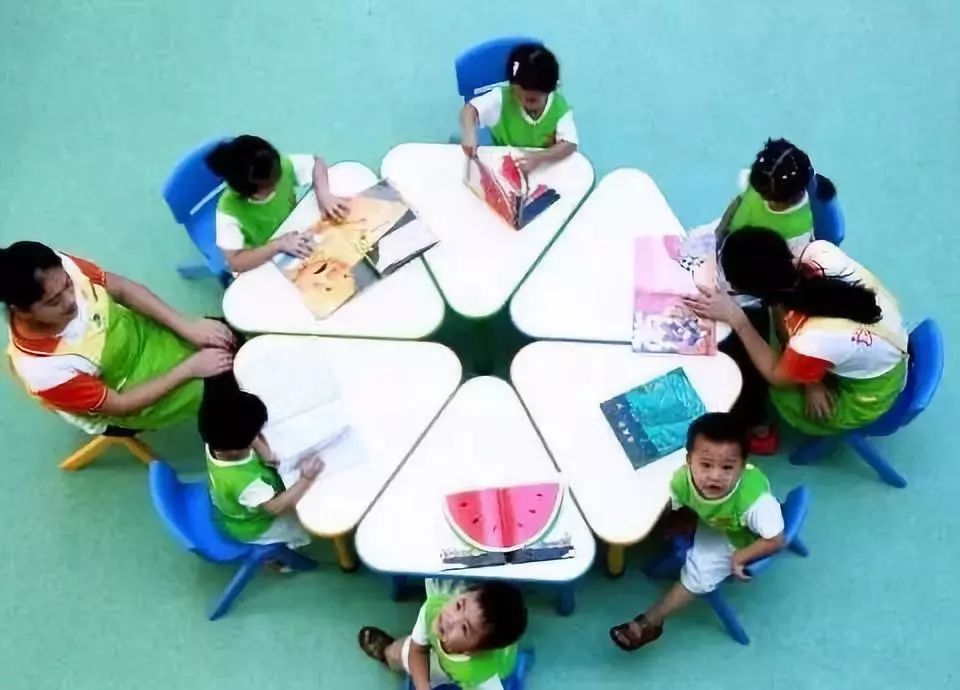 文艺复兴科技Q2增持英伟达(NVDA.US)、奈飞(NFLX.US) 清仓AMD(AMD.US)等